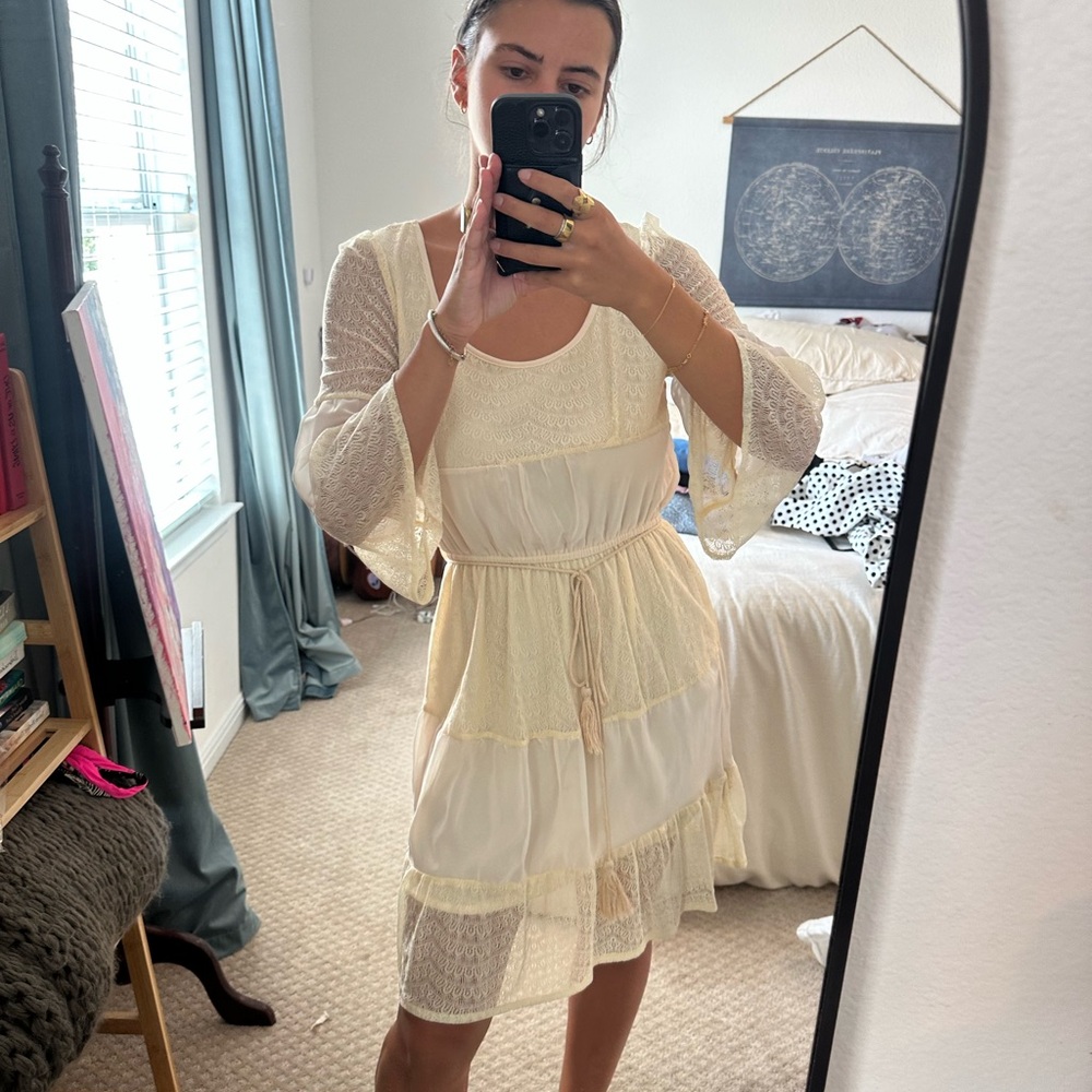 Vintage Cream Lace Dress with Belt